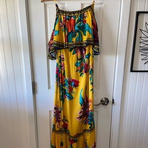 X-small yellow flying tomato maxi dress with off shoulder sleeves